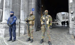 Des militaires belges devant le tribunal de Liège le 24 novembre 2015