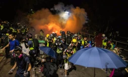 Affrontements entre manifestants et police à l'université chinoise de Hong Kong, le 12 novembre 2019