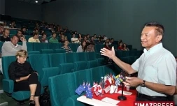 Mercredi 2 septembre 2009 Journée d'accueil des étudiants étrangers au campus du Moufia (photo: Thomas Vitry)