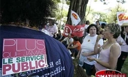 Manifestation contre "la casse du service public" (archive)