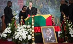 Nane Maria, la veuve de Kofi Annan, lors de la cérémonie de funérailles nationales de l'ancien secrétaire général des Nations unies, le 12 septembre 2018 à Accra, au Ghana.
