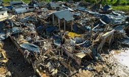 Vue aérienne des dégùts provoqués par des inondations à Meizhou, le 21 juin 2024 dans la province du Guangdong, dans le sud de la Chine