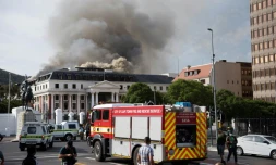 Le parlement du Cap le 3 janvier 2022 après une reprise du feu en raison de vents violents