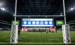 Un centre de vaccination dans la salle Paris La Défense Arena, à Nanterre, le 3 mai 2021