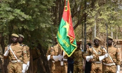 Des soldats du Burkina Faso lors d'une cérémonie à Ougadougou le 2 mars 2019