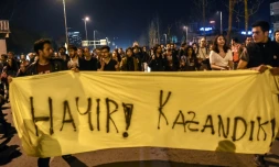 Les partisans du non au référendum en Turquie à Istanbul le 16 avril 2017