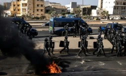 Des gendarmes déployés pendant une manifestation de l'opposition, le 4 février 2024 à Dakar, au Sénégal