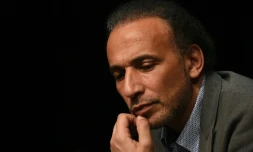 Le théologien suisse Tariq Ramadan, lors d'une conférence à Bordeaux, le 26 mars 2016