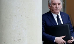 Le Premier ministre François Bayrou quitte le palais de l'Elysée après le Conseil des ministres le 21 avril 2025 à Paris
