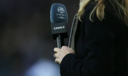 Canal + refuse de verser à la Ligue de football professionnel la prochaine échéance prévue au titre des droits TV de la Ligue 1, suspendue en raison du coronavirus, selon une lettre du patron du groupe Maxime Saada à la LFP, citée par L?Équipe.