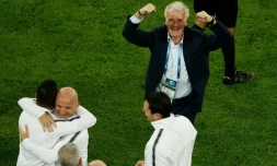 Le sélectionneur Didier Deschamps fou de joie lors de la qualification de la France en finale du Mondial le 10 juillet 2018