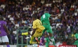 Foot : Les Marsouins toujours leaders