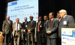 Jeudi 22 octobre 2009
Pierre Vergès, vice-président de la Région chargé du Tram Train reçoit le "Prix du défi relevé"