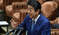 Le Premier ministre japonais Shinzo Abe s'exprimant au parlement japonais, le 24 février à Tokyo