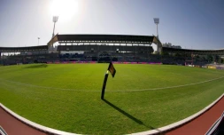 Vue générale du stade Charléty à Paris, avec sa piste d'athlétisme, le 18 août 2012