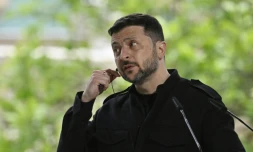 Le président ukrainien Volodymyr Zelensky lors d'une conférence de presse après une réunion avec des alliés européens à Kiev, le 10 mai 2025