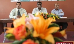 Lundi 26 Octobre 2009

Préparation su salon de la maison