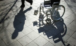 Des paraplégiques, paralysés depuis des années, ont retrouvé des sensations et le contrôle partiel de leurs jambes, voire pour certains une vie sexuelle, grâce à une rééducation cérébrale et physique innovante