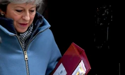 La Première ministre britannique Theresa May sortant du 10 Downing street, à Londres, le 6 mars 2019