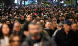 Manifestation de partisans de l'opposition contre le résultat des élections législatives, le 25 décembre 2023 à Belgrade, en Serbie