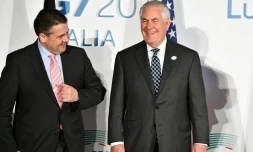 Le ministre des Affaires étrangères allemand Sigmar Gabriel (G) et le Secrétaire d'Etat américain Rex Tillerson au G7 de Lucques, en Italie, le 11 avril 2017