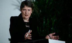 Helen Clark lors d'une conférence de presse le 4 avril 2016 à New York