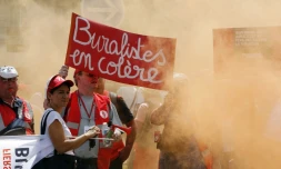 Manifestation de buralistes contre le paquet de cigarettes neutre, le 22 juillet 2015 à Paris