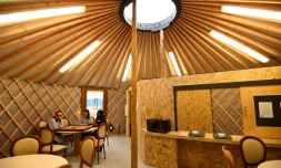 Le nouveau centre d'accueil pour femmes et familles migrants à Ivry-sur-Seine, près de Paris, le 16 janvier 2017