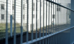 Un employé d'une discothÚque a été condamné à deux ans de prison en Espagne aprÚs avoir poursuivi un voleur et lui avoir asséné deux coups de poing, entraßnant sa mort