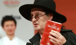 Marc Veyrat lors d'une cérémonie du guide Michelin à Boulogne-Billancourt, prÚs de Paris, le 5 février 2018