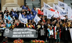 Avocats et magistrats manifestent à Paris, le 30 mars 2018