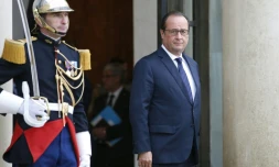 Le président François Hollande sur le perron de l'Elysée le 22 septembre 2015 à Paris