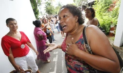 Lundi 30 novembre 2009, des ex-salariés de l'Arast manifestent devant le Conseil Général