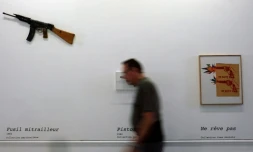 Installation d'oeuvres de l'artiste marseillais Richard Baquié, le 2 mars 2017 à l'Hôtel des Arts de Toulon