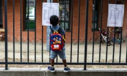 Devant l'école Cuvier, à Toulouse, le 1er septembre 2022,jour de la rentrée des classes