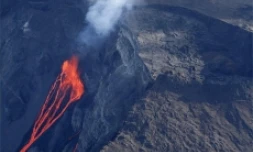 Samedi 2 janvier 2009 - Le Piton de la Fournaise en éruption