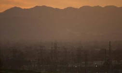 La vallée de San Fernando, en Californie, couverte de brume, le 10 mars 2017