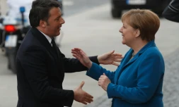 La chancellière allemande Angela Merkel et le chef du gouvernement italien Matteo Renzi à Hanovre (Allemagne), le 25 avril 2016