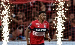 L'attaquant lillois Jonathan David contre Marseille, le 20 mai 2023 à Villeneuve-d'Ascq  