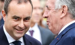 Sébastien Lecornu (G) et François Bayrou (D) à Matignon le 10 septembre 2025
