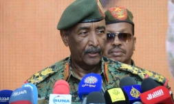 Le général Abdel Fattah al-Burhane, le 29 avril 2025 à Port-Soudan, au Soudan