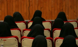 Des femmes participent à une formation pour des "opérations de martyre", le 18 février 2016 à Téhéran