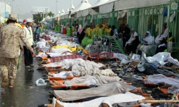 Des corps alignés après la bousculade meurtrière le 24 septembre 2015 à La Mecque