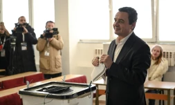 Le Premier ministre kosovar sortant, Albin Kurti, s'apprête à voter lors des législatives, le 9 février 2025 à Pristina 