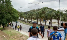 Des étudiants sur le campus de l'université le 8 juin 2016 à Port Moresby