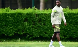 L'attaquant portugais de l'AC Milan, Rafael Leao, lors d'une séance d'entraînement au centre sportif Milanello à Carnago, au nord-ouest de Milan, le 9 mai 2023