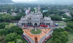 Vue aérienne prise le 15 août 2025 du bùtiment principal du Mayo College à Ajmer, en Inde