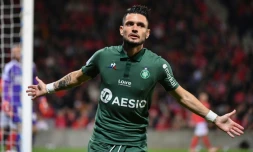 L'attaquant de Saint-Etienne Rémy Cabella buteur lors du match nul 1-1 à Nßmes en 11e journée de L1 le 26 octobre 2018
