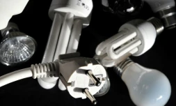 Deux entreprises commercialisant des contrats de gaz et d'électricité et onze sociétés sous-traitantes travaillant pour leur compte, ont été visées par des perquisitions