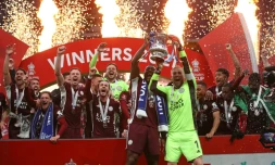 Les joueurs de Leicester célÚbrent leur victoire, 1-0 face à Chelsea, en finale de la Coupe d'Angleterre, le 15 mai 2021 au stade de Wembley à Londres